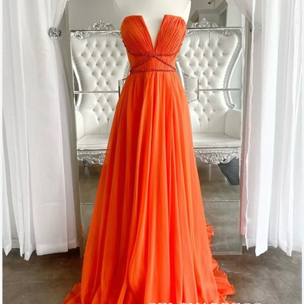 Jovani gown size 00 beautiful vibrant Orange Evening Gown prom pageant